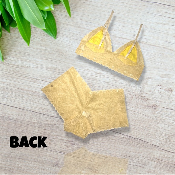 Sexy Sunny yellow Lingerie Set - Picture 3 of 4